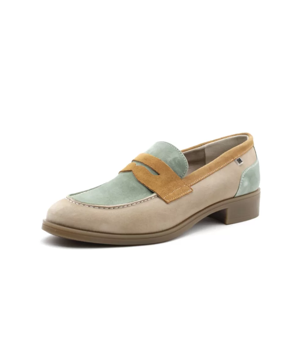 Women dorking Moccasins- D9245 Harvard