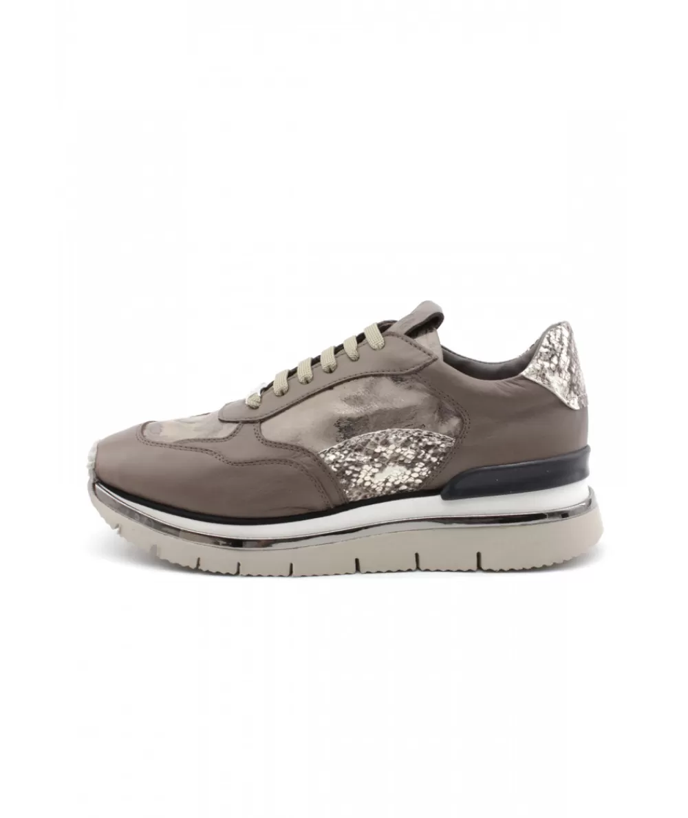 Women xsa Sneakers- 9633